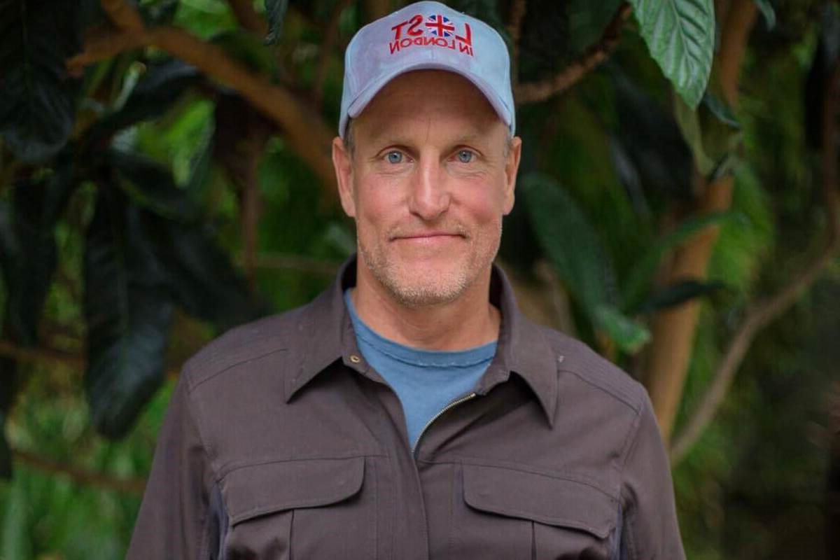 Woody Harrelson Steps into Political Arena RFK Jr. Hat Choice Turns Heads (2)