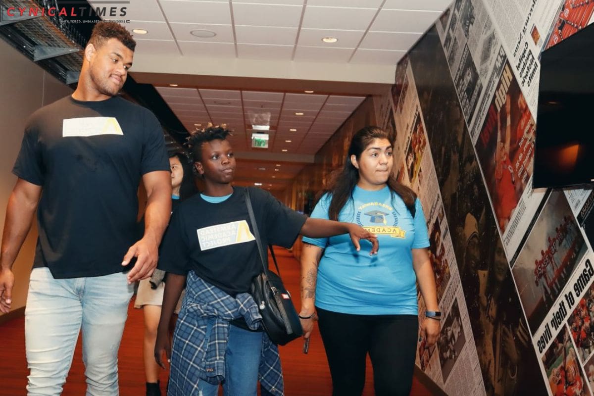 Arik Armstead Stay Hungry Career Camp