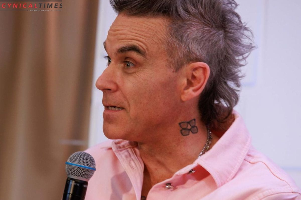 Robbie Williams Pubic Hair Saga