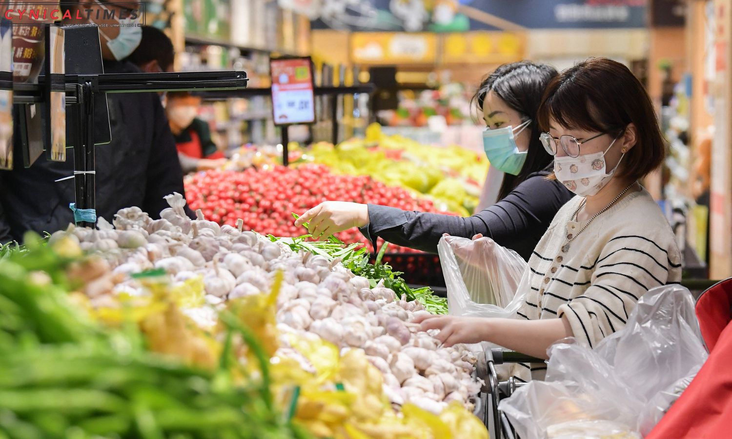China Faces Deflation Challenge as Consumer