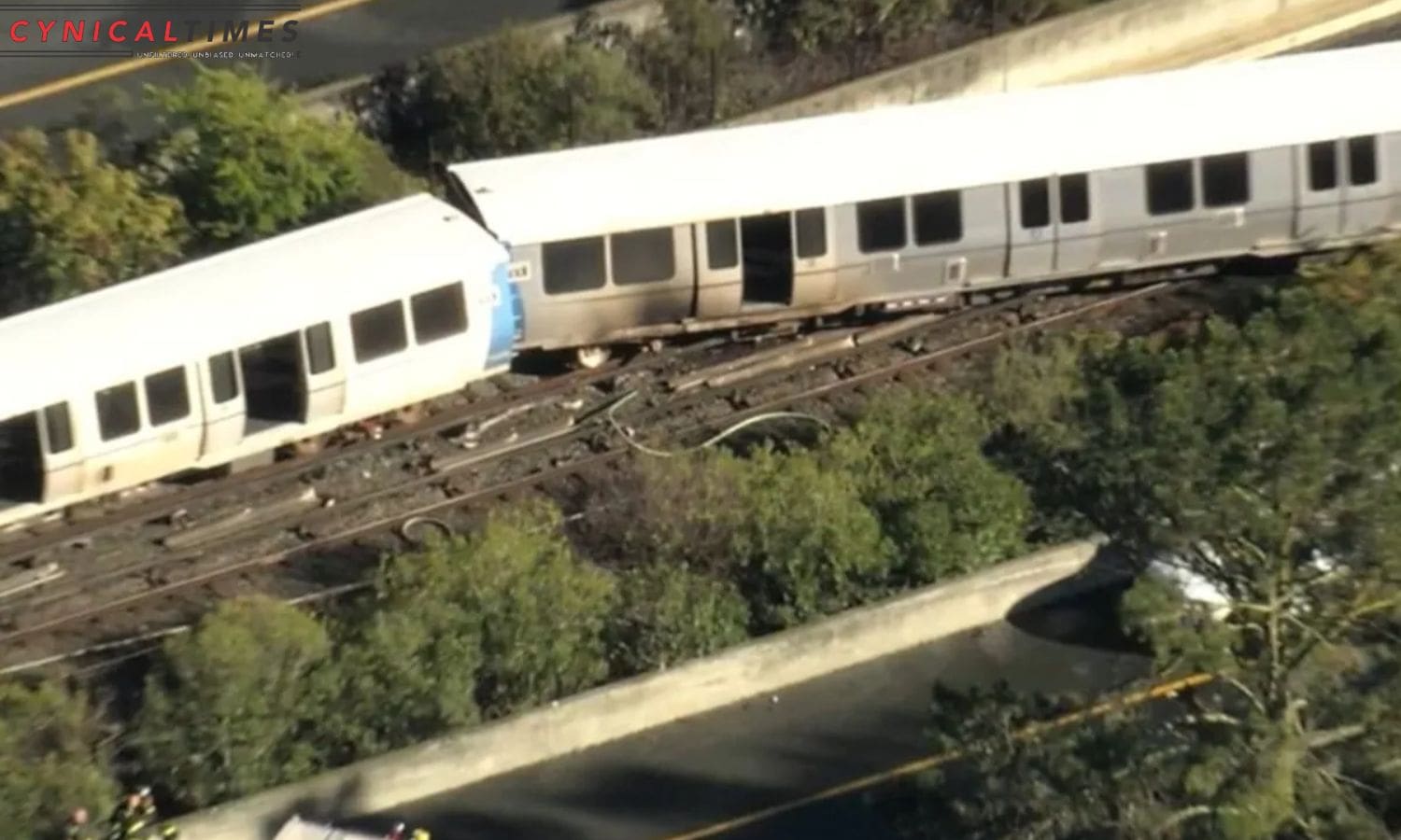 BART Train Derailment Sparks