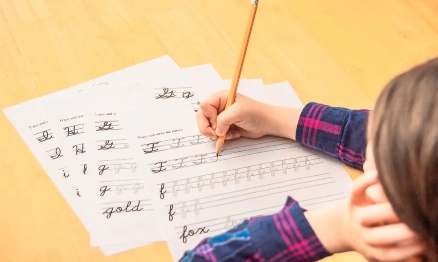 Digital Age Cursive Stages Comeback