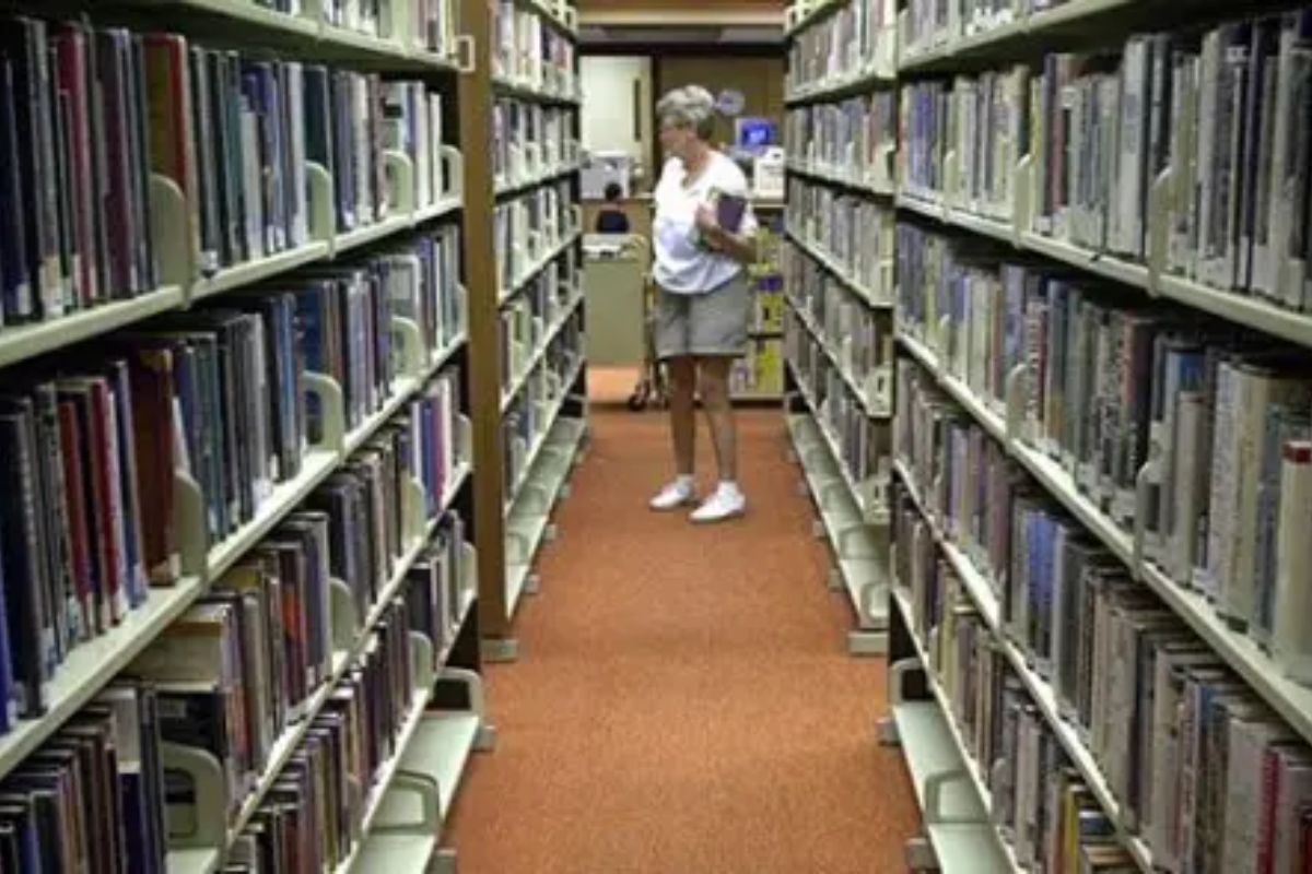 California Library Shuts Over Crime