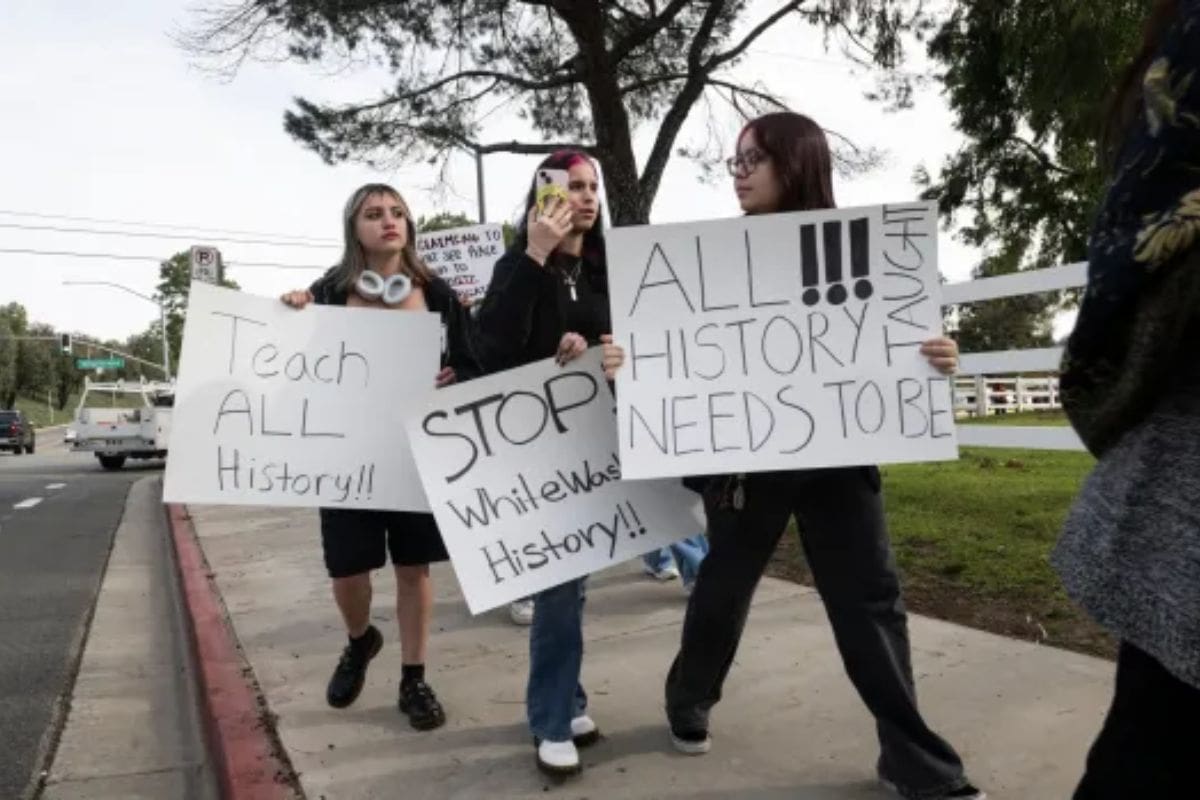 California School Bold Moves