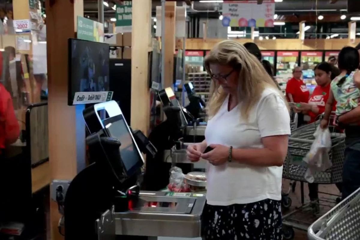 California Stores Abandon Self-Checkout