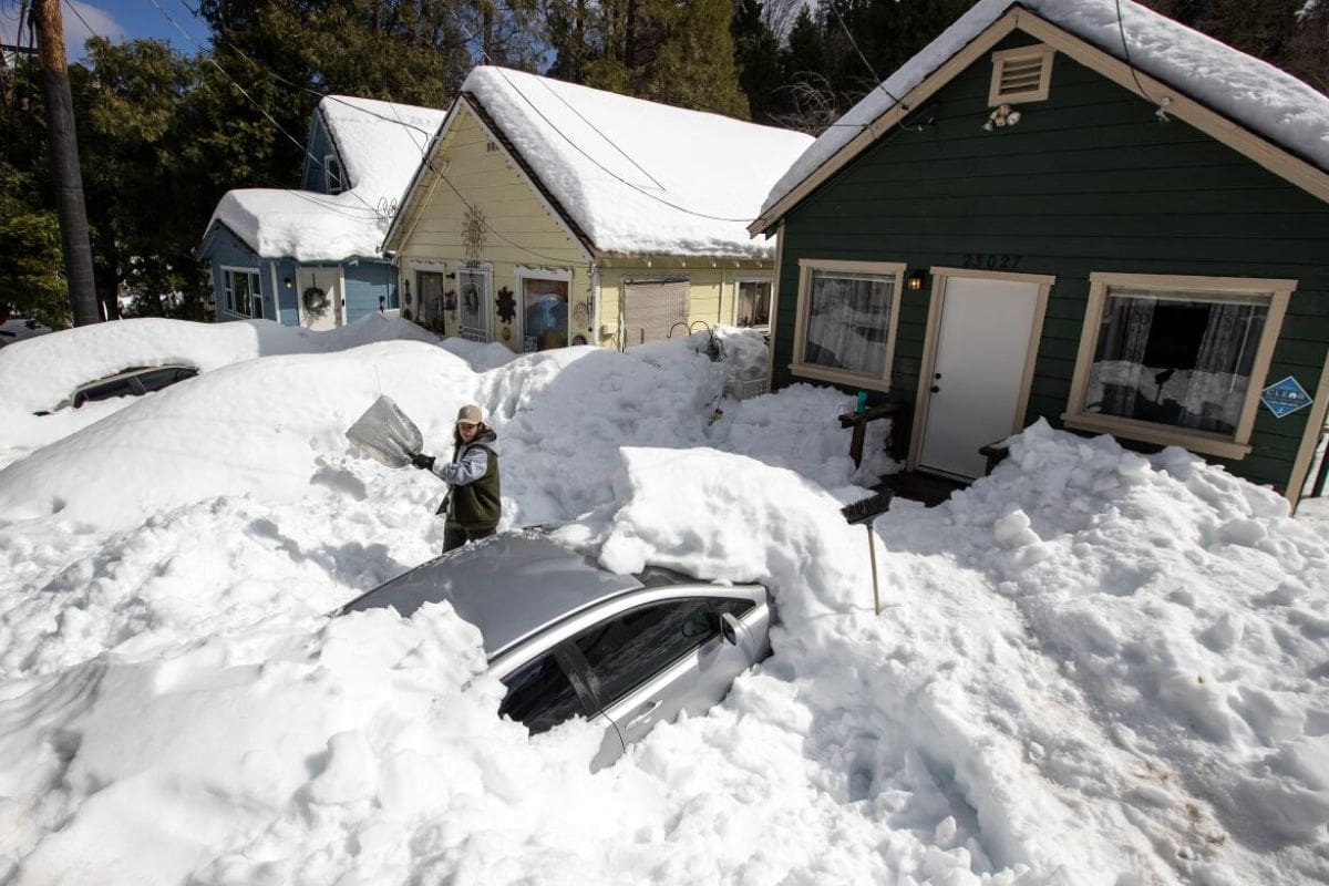 Sierra Nevada Faces 10 Ft. Snow Fury