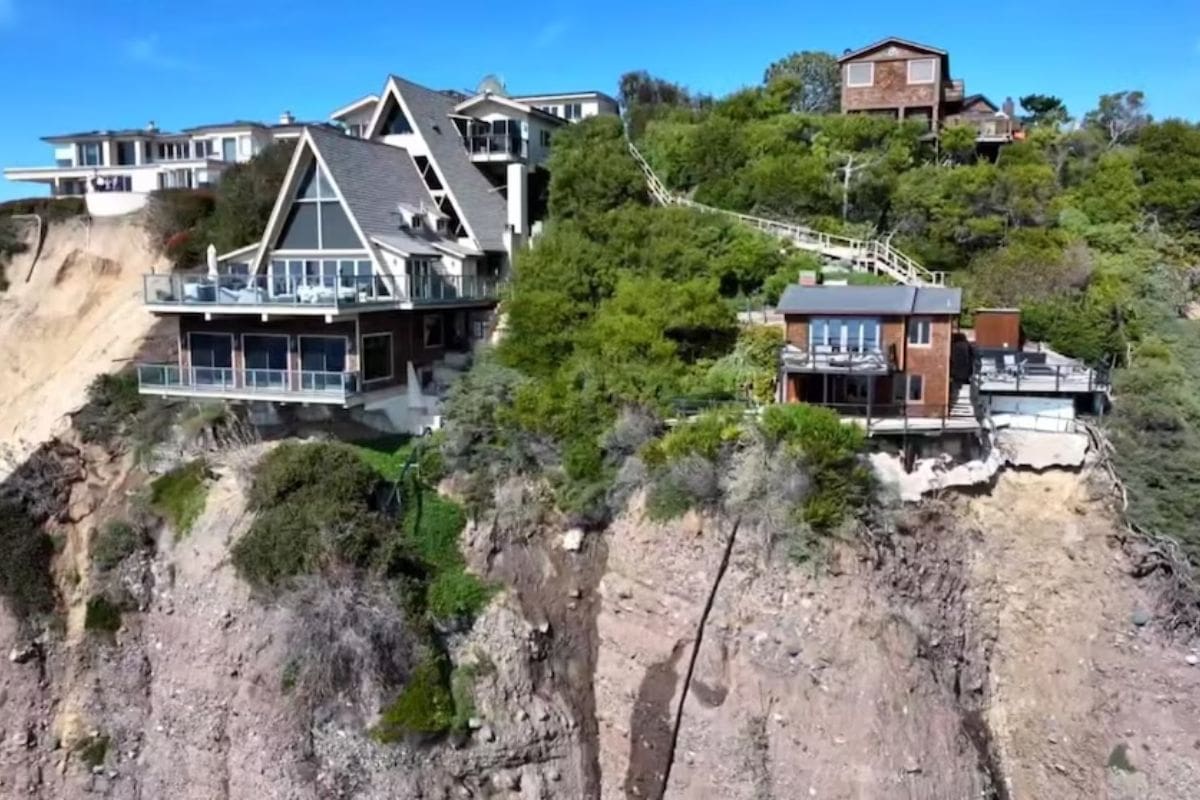 Billionaires Coastal Mansions in Peril