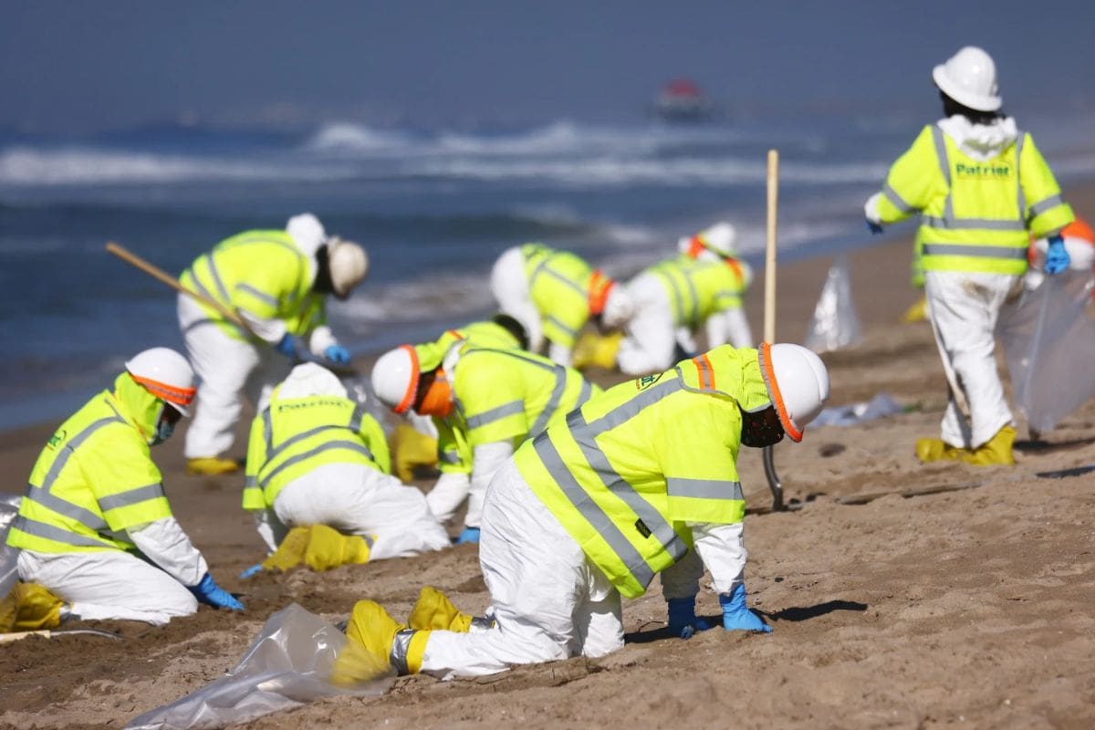 Coast Guard Mystery Oil Spill