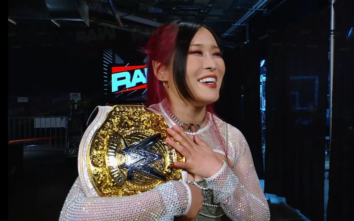 Iyo Sky praised by WWE legend Nikki Bella backstage