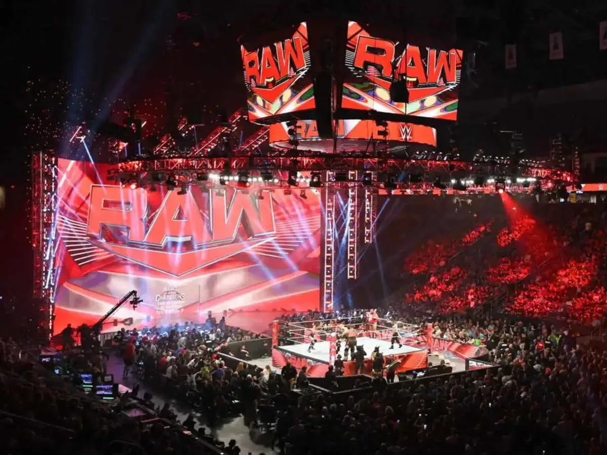 WWE RAW