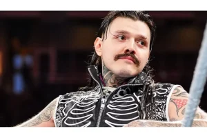 Dominik Mysterio Injury Update: 4 WWE Stars Who Could Replace Him