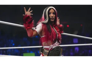 Ex-WWE Star Publicly Offers Help to Mercedes Moné in AEW
