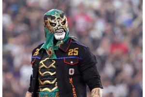 Rey Fenix Shocks AEW in Epic World Title Showdown