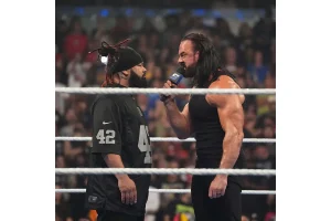 WWE SmackDown Highlights: Drew McIntyre Wins Title in Thriller