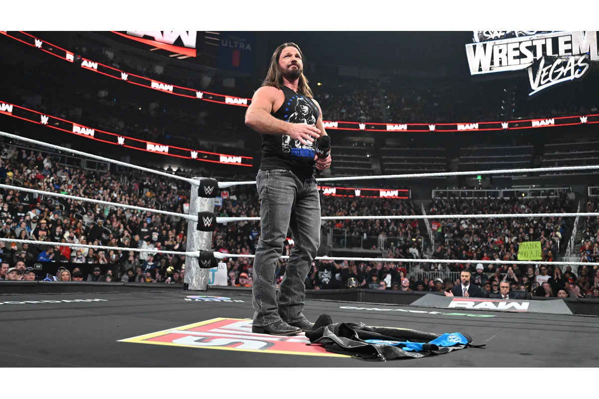 Logan Paul Replaces Jey Uso in Elimination Chamber After Attack