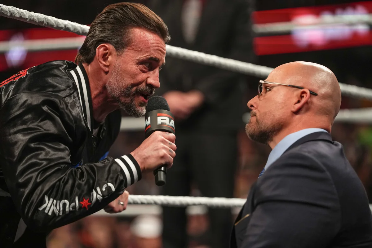 WWE RAW
